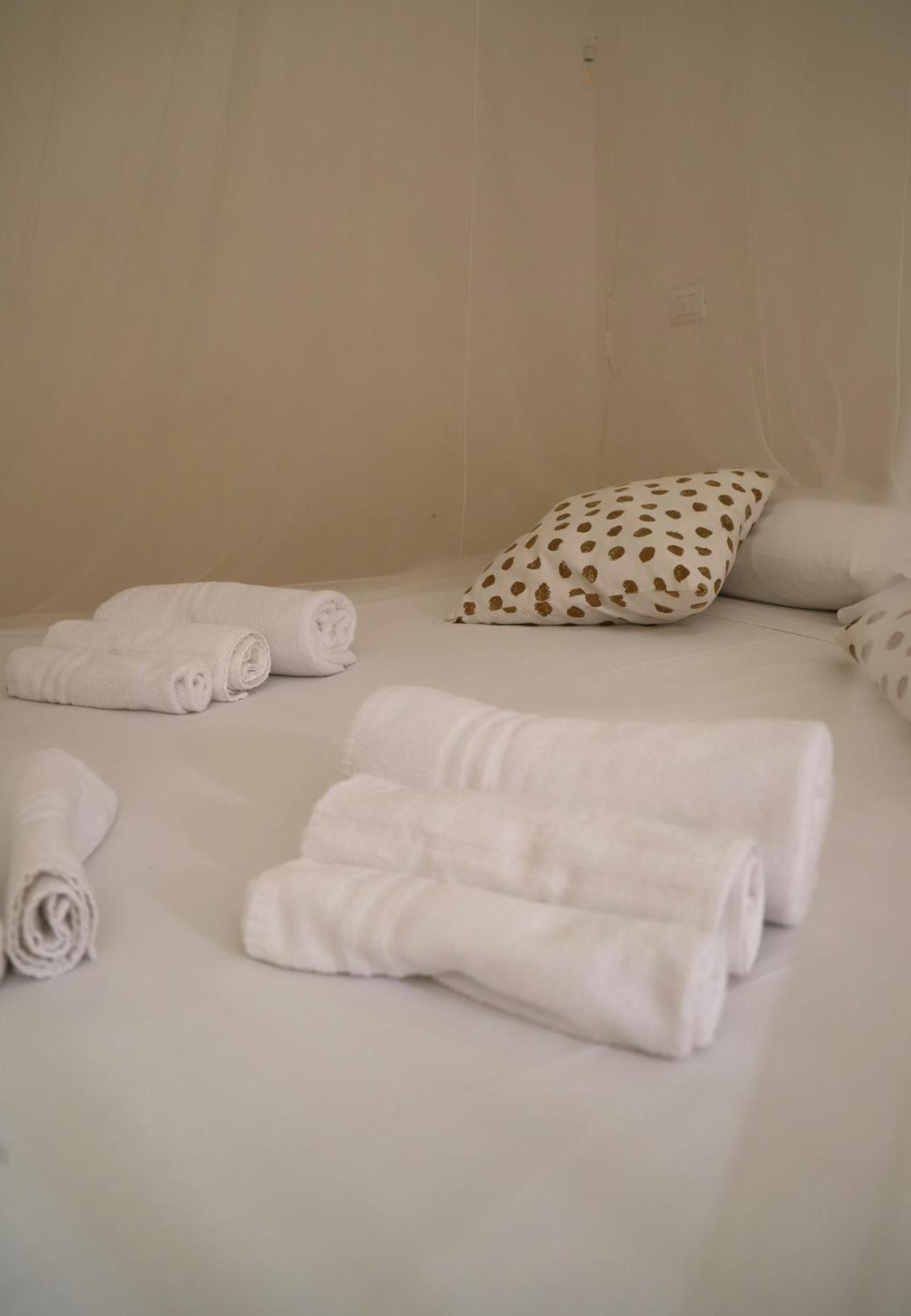 Hotel La Cicala Brolo Zewnętrze zdjęcie